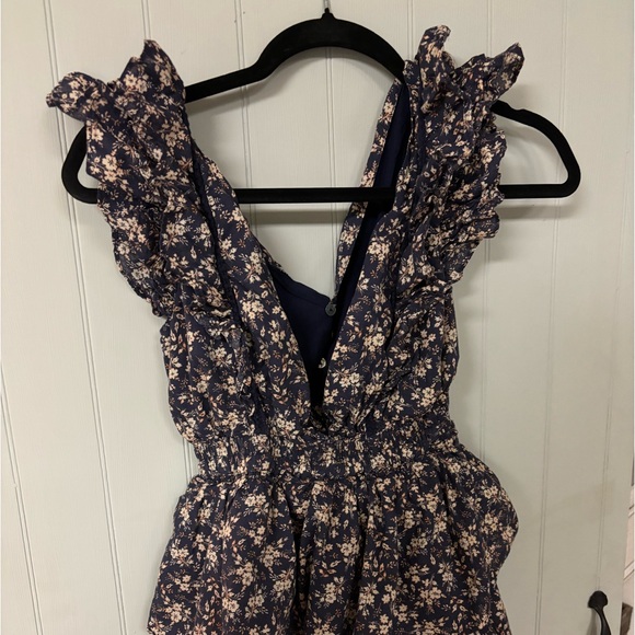 Dress - Picture 2 of 4